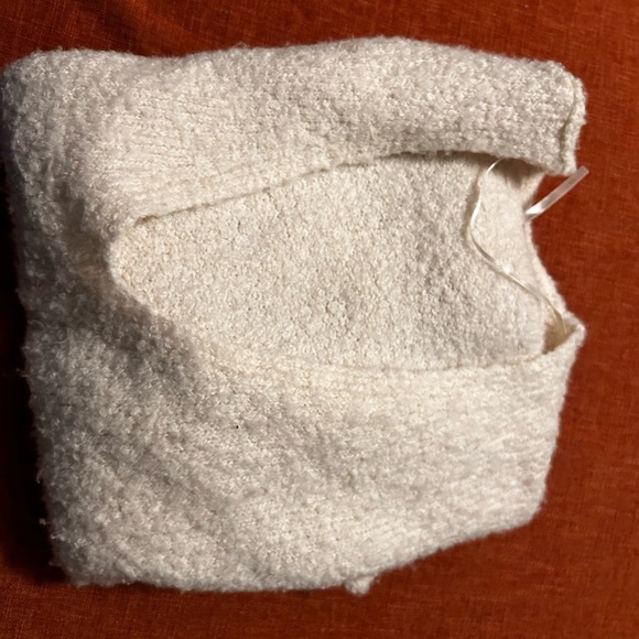 Free People Chanel Ivory Textured Sweater size medium - Picture 6 of 6